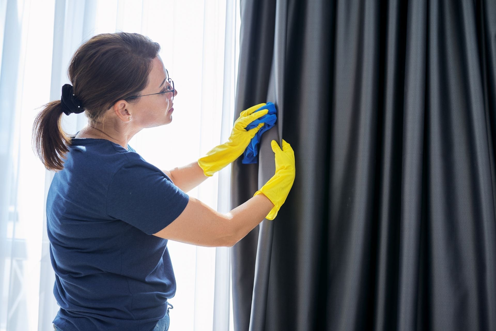 How to choose the right cleaning cloths for your industry